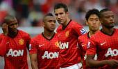 United rely on Van Persie in Rooney's absence