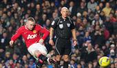 EPL PHOTOS: Rooney on the spot in dramatic United fightback