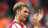 Arsenal defender Mertesacker out with injury