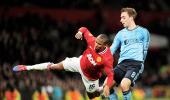 Europa League: United outplayed but still scrape through