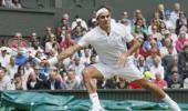 Federer, Djokovic set up semi-final after easy wins