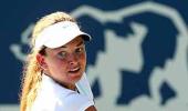 Williams to meet Vandeweghe in Stanford final