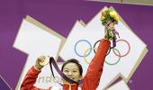 Chinese shooter Yi Siling wins first gold at London Games