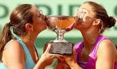 Errani keeps twin title dream alive with doubles victory