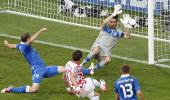 PHOTOS: Mandzukic helps Croatia hold Italy