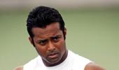 Enraged Paes threatens to pull out of London Olympics