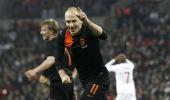 Robben foils England fightback