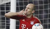 Bundesliga: Robben hat-trick sees Bayern rout Berlin