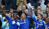 Old guard are picture perfect in Chelsea renaissance