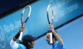 Paes-Stepanek in semis at World Tour Finals