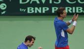 Photos: Czechs close in on Davis Cup title