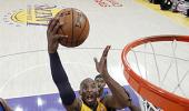 NBA: Weakened Mavericks stun Lakers