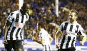 Ba double earns Newcastle draw at Everton