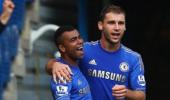 Late Cole goal gives Chelsea win over Stoke