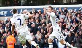 EPL: Sigurdsson's strike rescues Spurs, Reds drop points