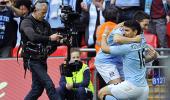 Manchester City hold off Chelsea to reach FA Cup final