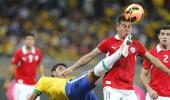 Brazil booed by own fans in 2-2 draw with Chile