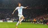 Europa: Luiz gives Chelsea last gasp win in Basel