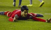 Suarez set appalling example: British PM