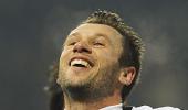 Parma's Cassano nets 100th Serie A goal in draw