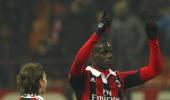 Balotelli helps Milan grab 2-1 win over Parma