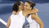 Errani into Dubai final after winning all-Italian semi