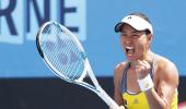 Aus Open: 'Crazy' Kimiko, Serena, Murray march on