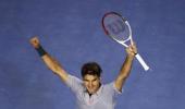 Federer survives Tsonga to set date with Murray