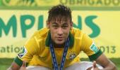 Neymar to have throat surgery before Barcelona move