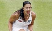 Broadcaster apologises for ' Bartoli not a looker' remark