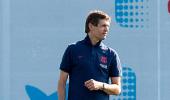 Cancer resurfaces, Barca coach Vilanova steps down