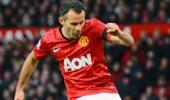 Age-defying Giggs signs new one-year United deal