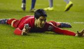 Liverpool's 'trickster' Suarez tops EPL scoring charts