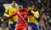 Soccer friendly: Fred rescues Brazil in draw with Russia