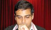 Anand draws with Svidler, rises to joint-second