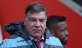 West Ham manager Allardyce signs new two-year deal