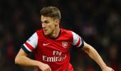 Arsenal beat Liverpool to open gap atop EPL