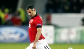 Youthful Giggs shines on in Europe at almost 40