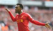 EPL PHOTOS: Liverpool go top; City bury Everton