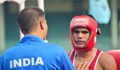 World Boxing C'ships: Madan goes down in 1st round