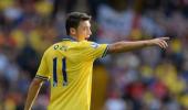 Ozil fit for table-topping Arsenal against Norwich