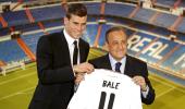 Real Madrid fans flock to welcome record signing Bale