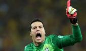 Scolari confirms Julio Cesar as Brazil's World Cup keeper