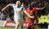 Shelvey in the spotlight as Liverpool go top