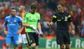 Ill-fated Casillas injured again