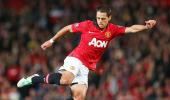 League Cup: Hernandez helps United sneak past Liverpool