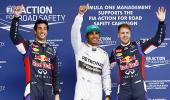 Formula One: Hamilton on pole in rain-soaked China