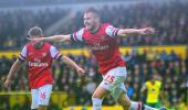 Transfer Talk: Arsenal's Jenkinson joins West Ham on loan