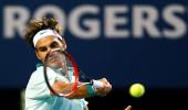 Sports shorts: Federer storms into final, Venus upsets Serena