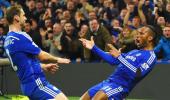 EPL PHOTOS: Chelsea saunter past Spurs; City down Sunderland